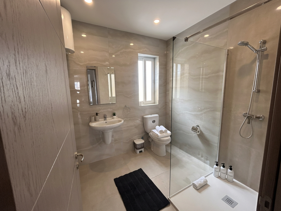 St.Julians - Modern 3BR/3BA Apartment 12