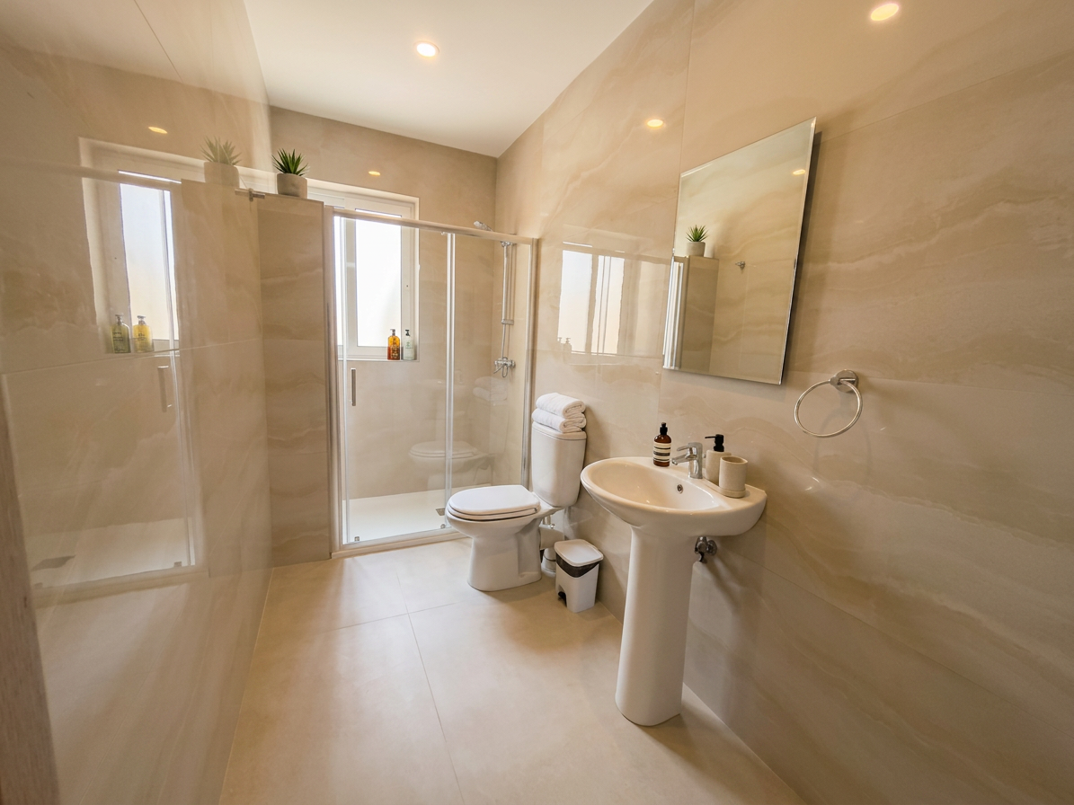St.Julians - Modern 3BR/3BA Apartment 7