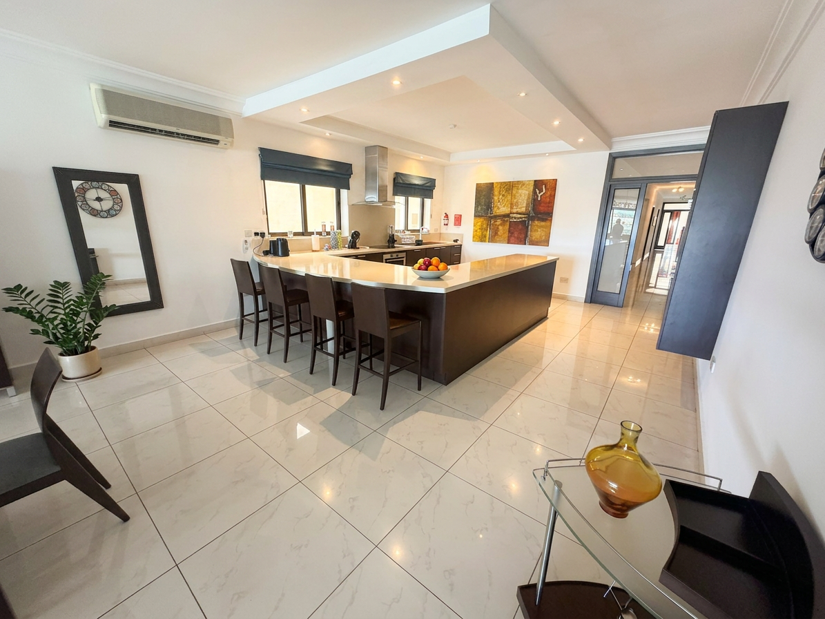 65 Strand Seafront 2