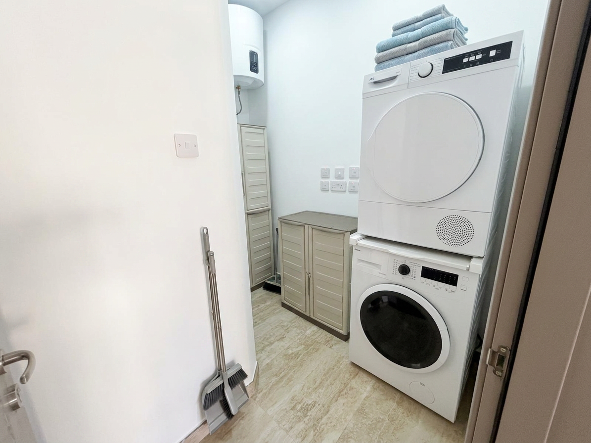 St.Julians - Modern 3BR/3BA Apartment 13