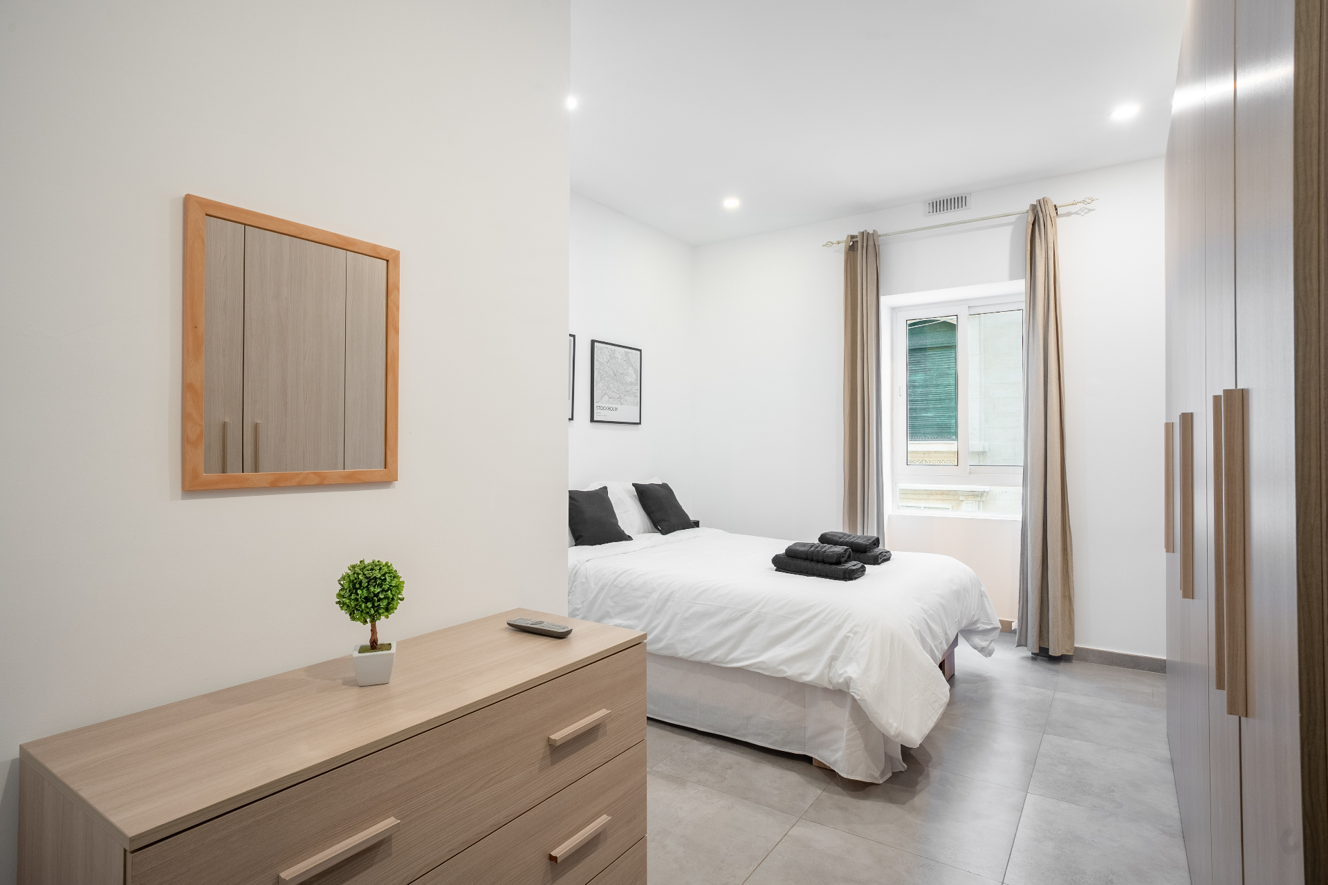 Balluta Bay 4BR Apartment 12