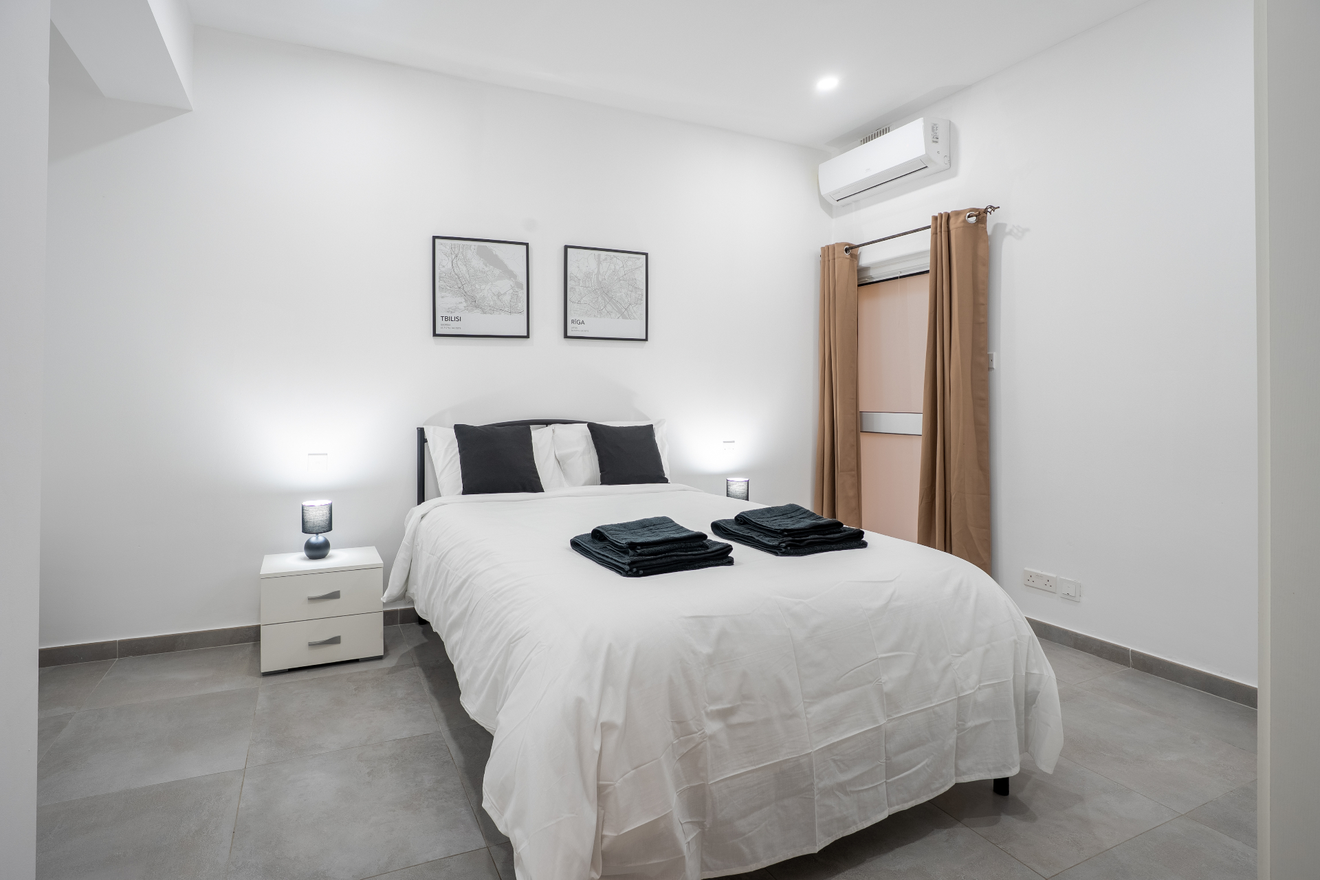 Balluta Bay 4BR Apartment 18