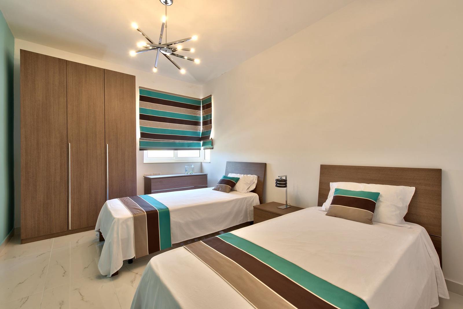 St. Julians Jacuzzi Terrace 14