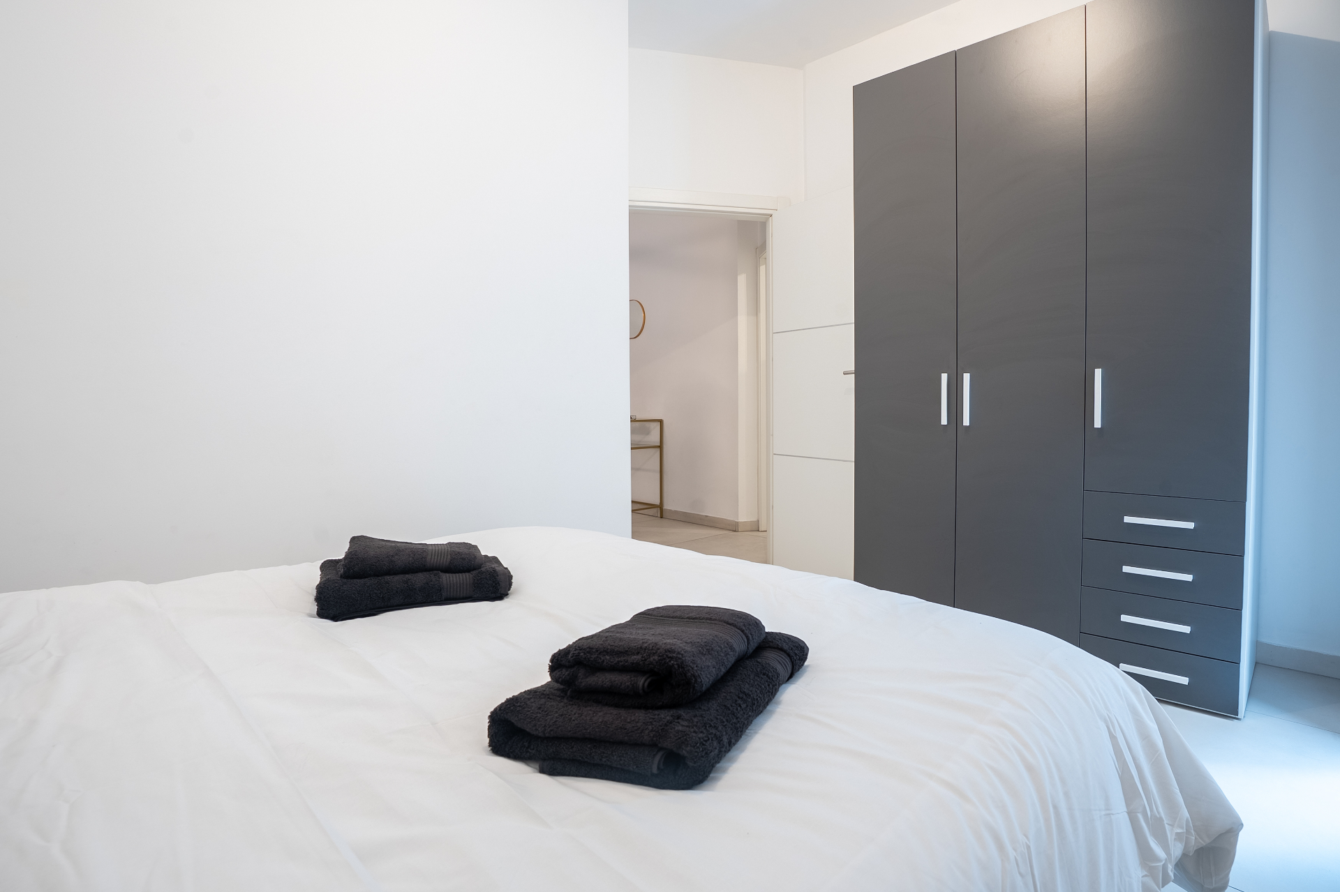 Modern 2BR flat near Paceville 8