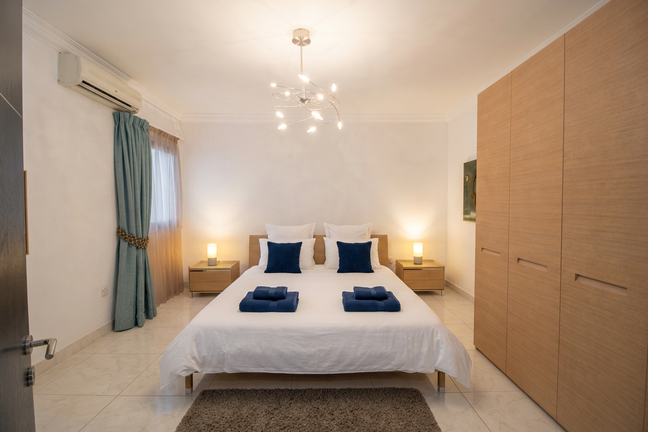 65 Strand Seafront 11